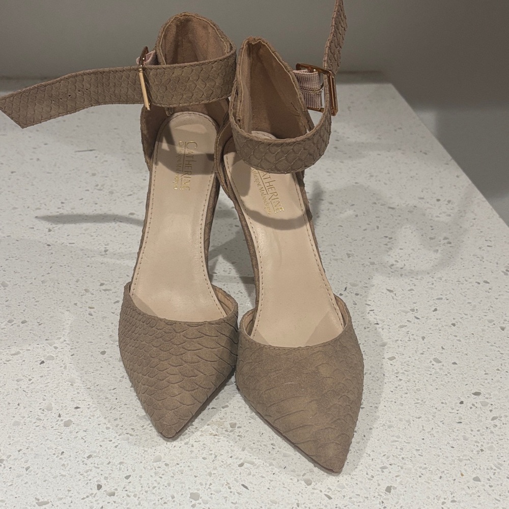 Catherine Malandrino Tan Textured Heels